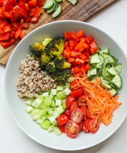 Kurutulmuş Domatesli Kinoa Salatası Tarifi