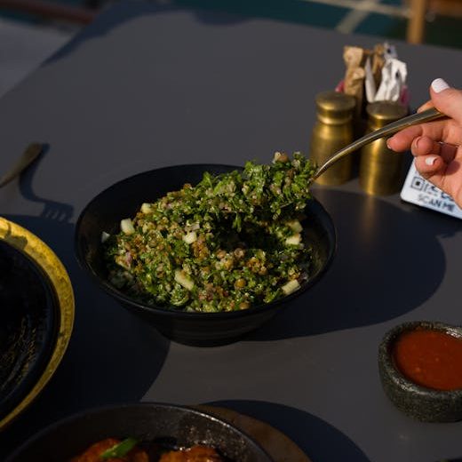 Zeytinli Maydanozlu Bulgur Salatası Tarifi